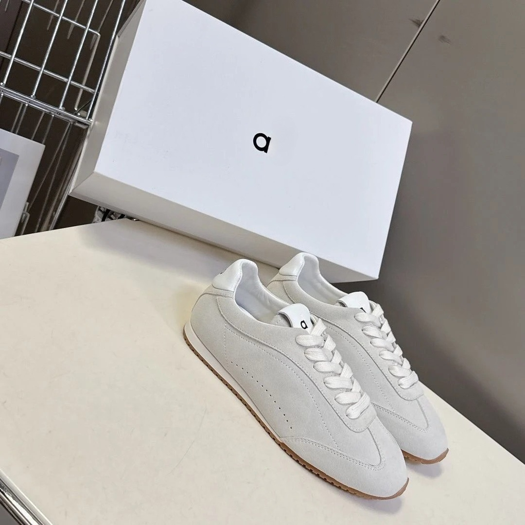 European-style Women's White S - Leather Sneaker Care Kit incelemesi ve fiyatı